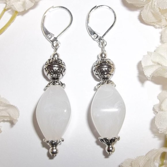 Big White Silver Statement Earring Dangle NWT 5495 - Picture 1 of 7